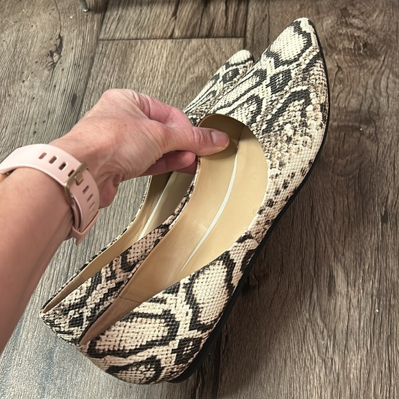 Franco Sarto Hazeline Snakeskin Flats - Picture 9 of 14